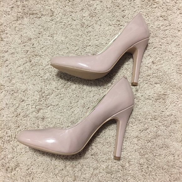 NWOT Nude Jessica Simpson Henry Heels - Picture 5 of 7